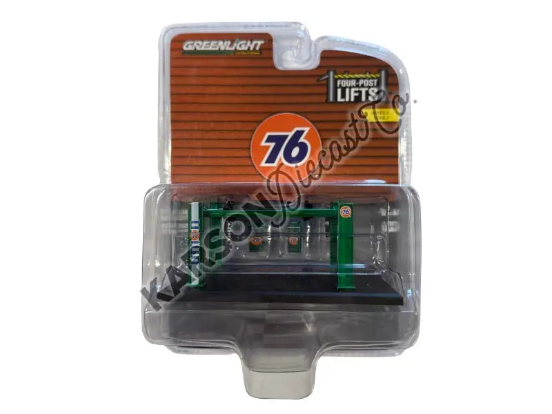Chase Auto Body Shop Union 76 (Four-Post Lifts Series 2) 1:64 Scale Model Accessories - Greenlight 16120C 1