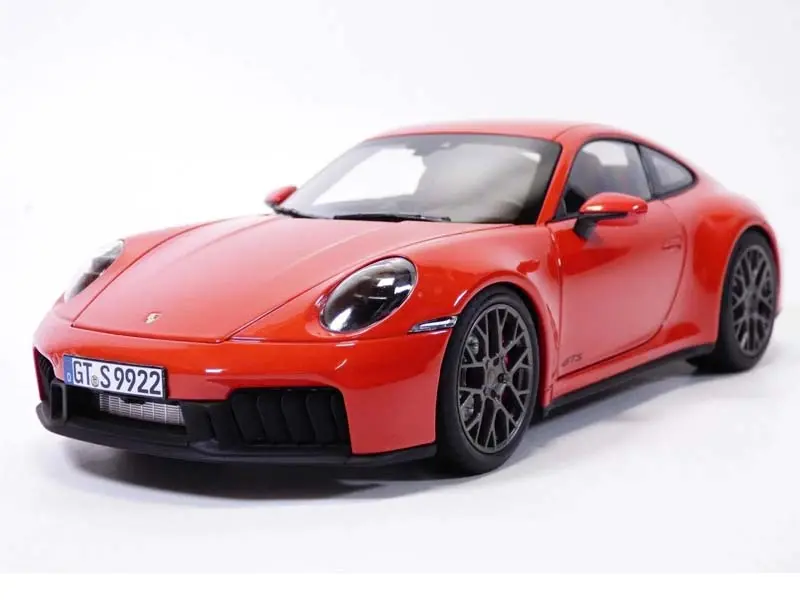 2025 Porsche 911 Carrera 4 Gts - Guards Red Diecast 1:18 Scale Model - Norev 187171 1
