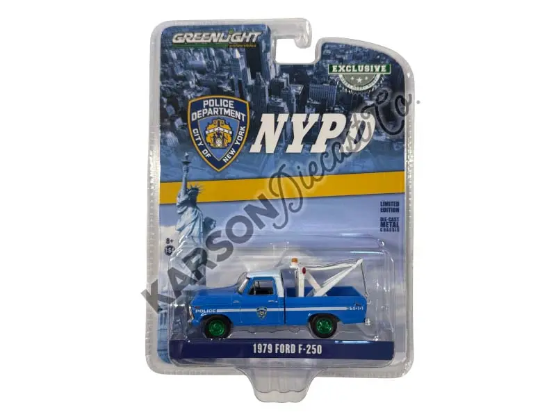 Chase 1979 Ford F-250 Tow Truck W/ Drop-In Tow Hook Blue W/ White Top (Nypd) Diecast 1:64 Scale Model - Greenlight 30224 1