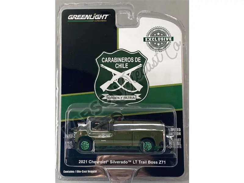 Chase 2021 Chevrolet Silverado Lt Trail Boss Z71 Police W/ Camper Shell - Carabineros De Chile 1:64 Scale Diecast Model - Greenlight 30318 1