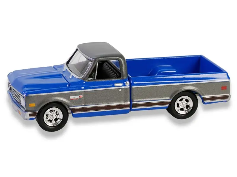 1972 Chevy Cheyenne C10 Short Bed – Electric Blue And Gunmetal Gray Diecast 1:64 Scale Model - Greenlight 30567 1