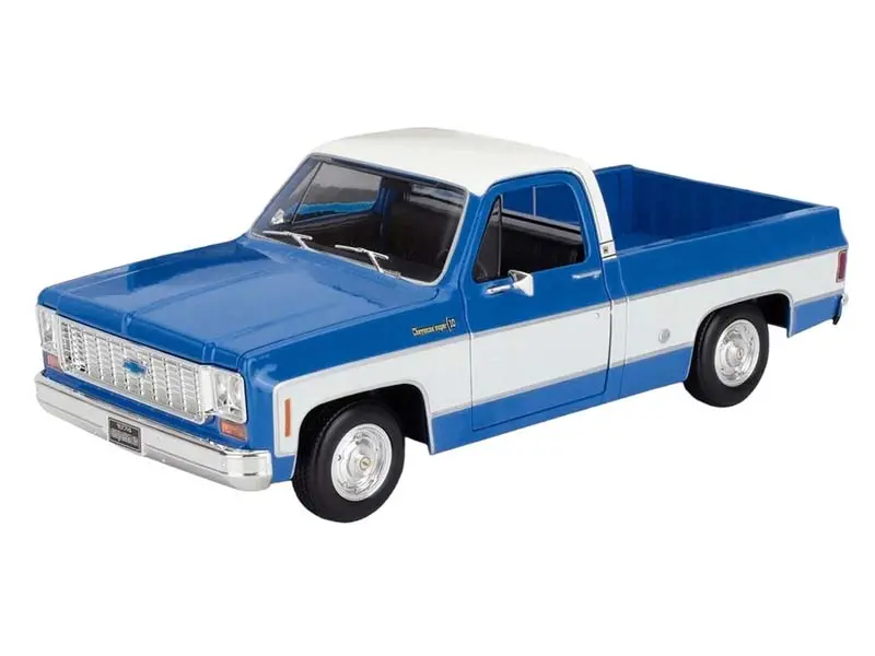 1974 Chevrolet C10 Cheyenne Super – Blue White Two Tone Diecast 1:18 Scale Model - Maisto 31467Bl 1