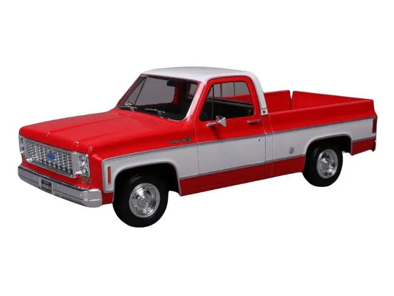 1974 Chevrolet C10 Cheyenne Super – Red White Two Tone Diecast 1:18 Scale Model - Maisto 31467Rd 1