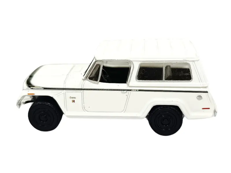 1971 Jeep Jeepster Commando – White (All-Terrain Series 17) Diecast 1:64 Scale Model - Greenlight 35310C 1