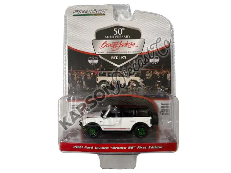 Chase 2021 Ford Bronco First Edition - Oxford White (Barrett-Jackson Scottsdale Edition Series 11) Diecast 1:64 Scale Model - Greenlight 37270F 1