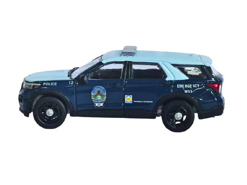 Pre-Order 2022 Ford Police Interceptor Utility - Nashua Police Dept. New Hampshire (Hot Pursuit Series 48) Diecast 1:64 Scale Model - Greenlight 43060C 1