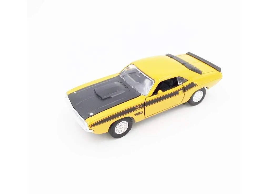 1970 Dodge Challanger T/A Yellow  5" Diecast Model Pullback - Welly - 43663Ylw 1