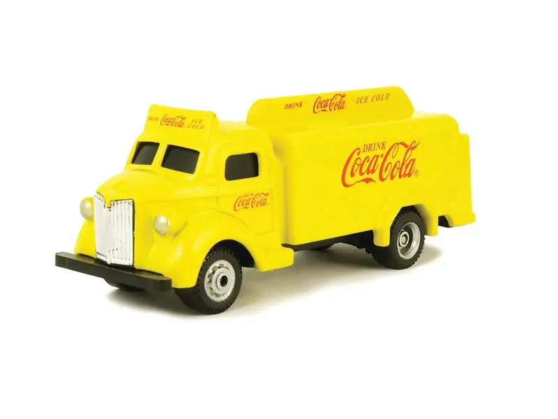 1947 Coca-Cola Bottle Truck- Yellow Diecast 1:87 Ho Scale Model - Motor City Classics 439954 1