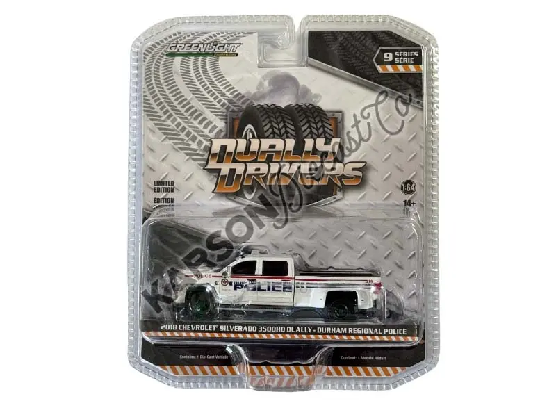 Chase 2018 Chevrolet Silverado 3500 Dually - Durham Regional Police Canada (Dually Drivers Series 9) Diecast 1:64 Scale Model - Greenlight 46090C 1