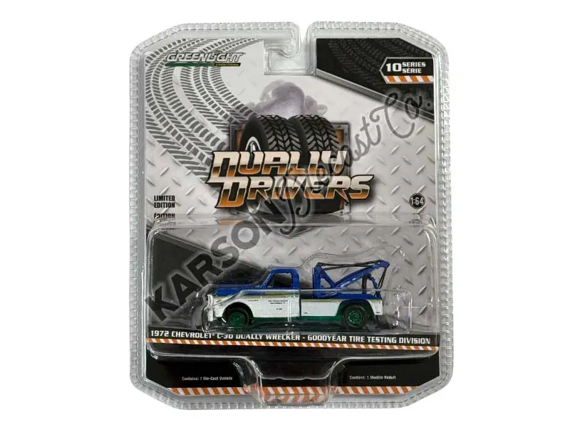 Chase 1972 Chevrolet C-30 Dually Wrecker - Goodyear Tire Testing (Dually Drivers Series 10) Diecast 1:64 Scale Model - Greenlight 46100B 1
