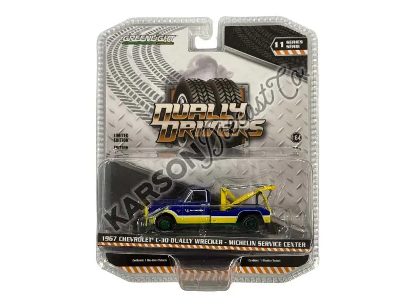Chase 1967 Chevrolet C-30 Dually Wrecker - Michelin Service Center (Dually Drivers Series 11) Diecast 1:64 Scale Model - Greenlight 46110A 1