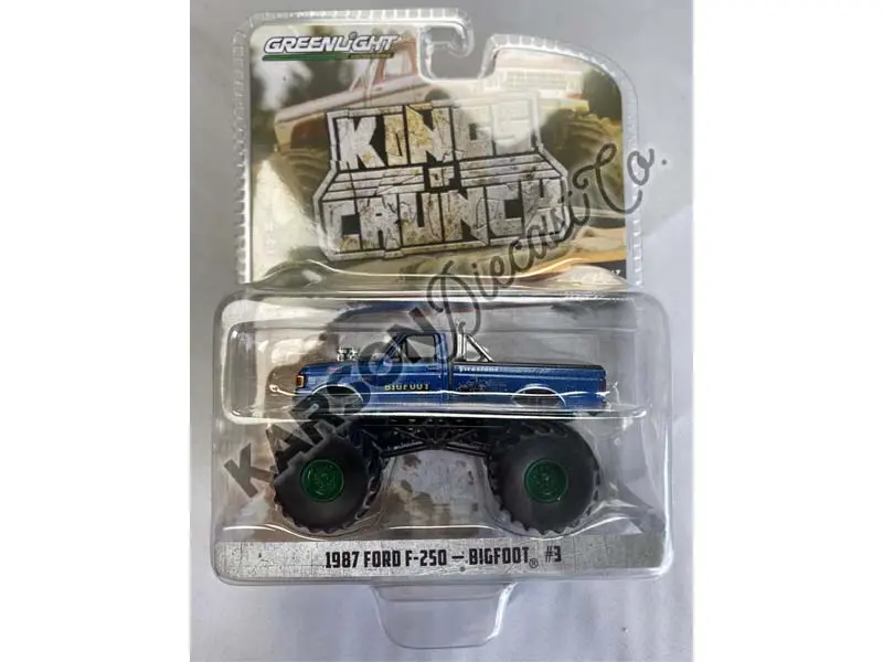 Chase 1987 Ford F-250 Monster Truck - Bigfoot #3 (Kings Of Crunch) Series 13 Diecast 1:64 Scale Model - Greenlight 49130D 1