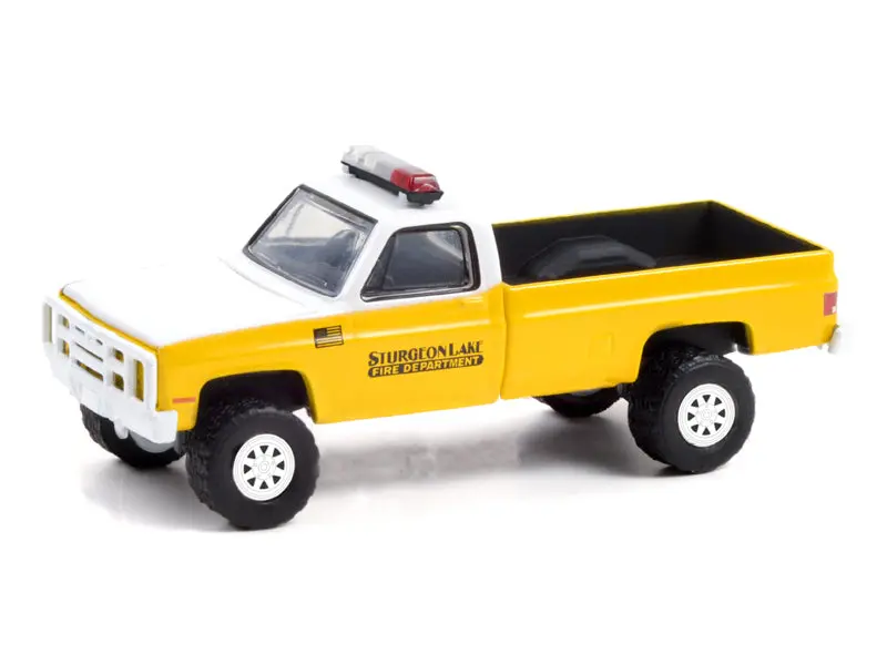 1987 Chevrolet M1008 4X4 - Sturgeon Lake Minnesota Fire Department (Fire & Rescue) Series 1 Diecast 1:64 Scale Model - Greenlight 67010C 1
