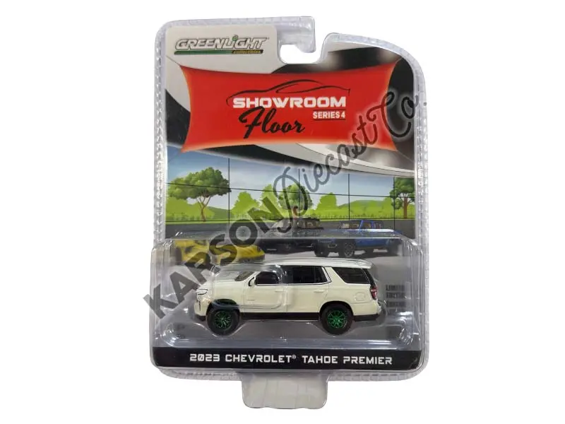 Chase 2023 Chevrolet Tahoe Premier - Iridescent Pearl Tricoat (Showroom Floor Series 4) Diecast 1:64 Scale Model - Greenlight 68040B 1