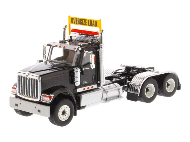 International Hx520 Day Cab Tandem Tractor Black (Transport Series) Diecast 1:50 Scale Model - Diecast Masters 71003 1