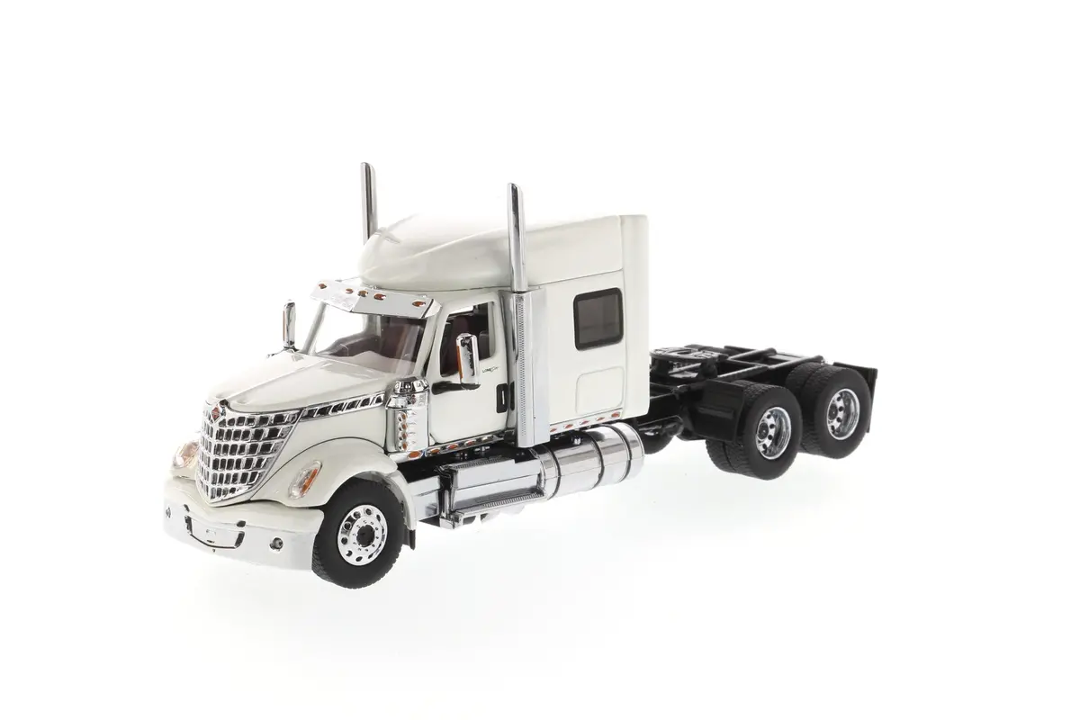 International Lonestar Sleeper Cab Truck White 1:50 Scale Diecast Model Truck - Diecast Masters 71024 1