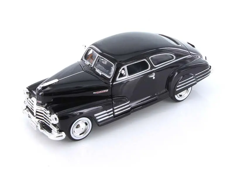 1948 Chevrolet Aerosedan Fleetline Black Diecast 1:24 Scale Model - Motormax 73266Bk 1