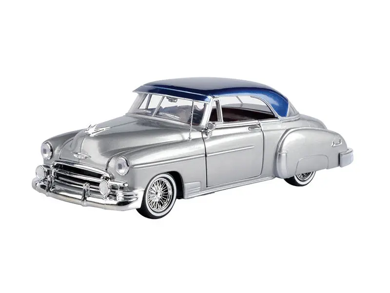 1950 Chevrolet Bel Air Lowrider - Silver W/ Blue Top (Get Low) Diecast 1:24 Scale Model - Motormax 79026Sil 1