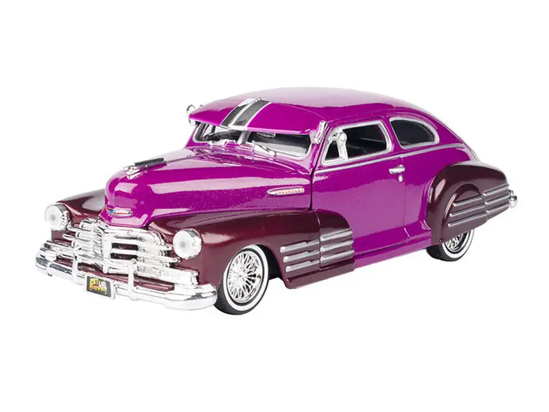 1948 Chevrolet Aereosedan Fleetside Lowrider - Two Tone Purple (Get Low) Diecast 1:24 Scale Model - Motormax 79027Pu 1