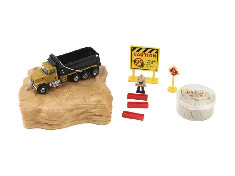 Cat Caterpillar Ct681 Dump Truck Earth Mover Playset Diecast 1:87 Scale Model - Diecast Masters 84556 1
