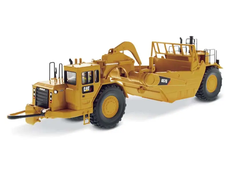 Cat Caterpillar 657G Wheel Tractor Scraper (Core Classics Series) Diecast 1:50 Scale Model - Diecast Masters 85175C 1