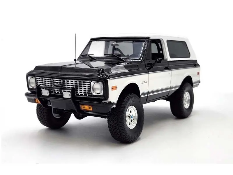 1971 Chevrolet Blazer K/5 Black / White Diecast 1:18 Scale Model - Acme A1807716 1