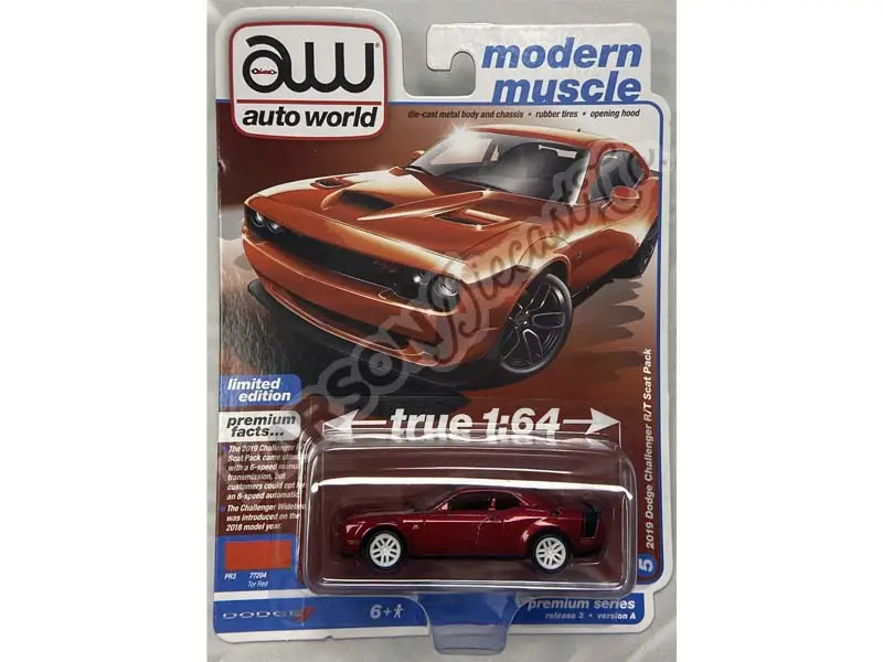 Chase 2019 Dodge Challenger R/T Scat Pack - Tor Red W/ Black Tail Stripe (Modern Muscle) Diecast 1:64 Scale Model - Auto World Aw64372a 1