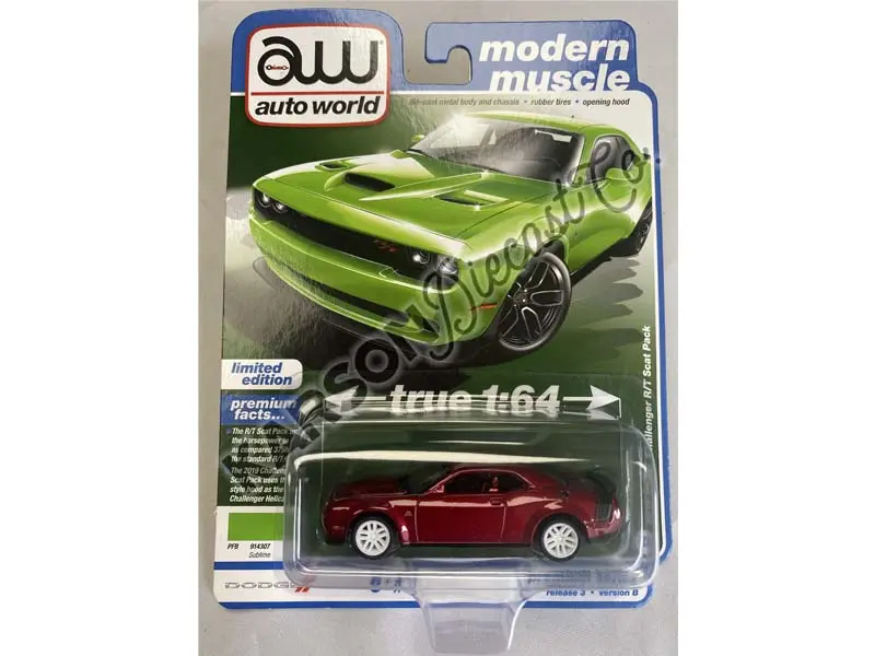 Chase 2019 Dodge Challenger R/T Scat Pack - Sublime Green W/ Black Tail Stripe (Premium 2022 Release 3B) Diecast 1:64 Scale Model - Auto World Aw64372b 1