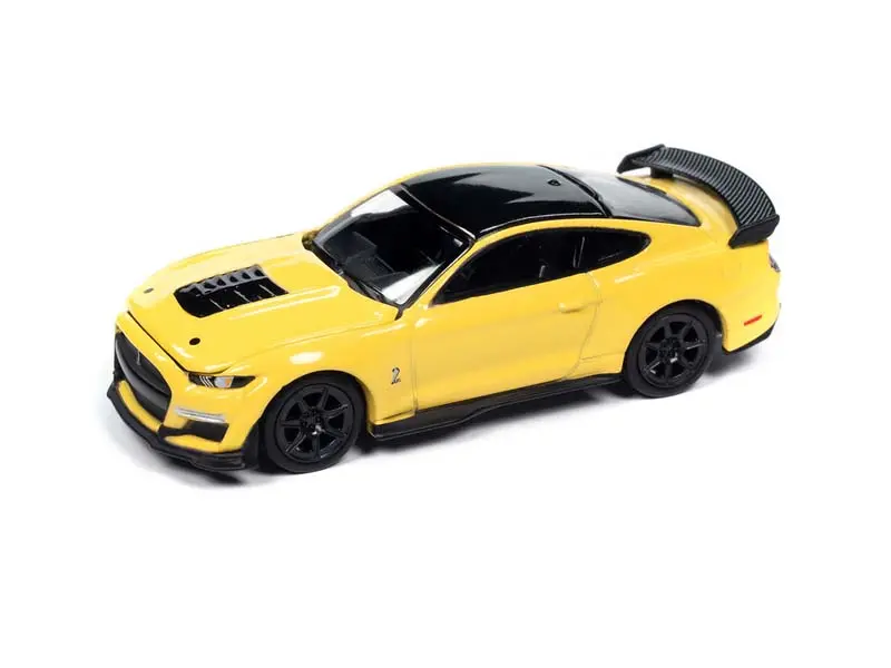 2021 Ford Mustang Shelby Gt500 Track Pack – Yellow Carbon Diecast 1:64 Scale Model - Auto World Awsp171a 1
