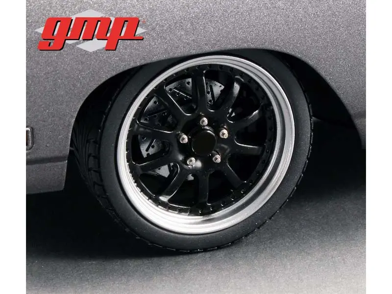 Pre-Order 10-Spoke Street Fighter Wheel And Tire Pack For Diecast 1:18 Scale Models - Gmp 18859 1