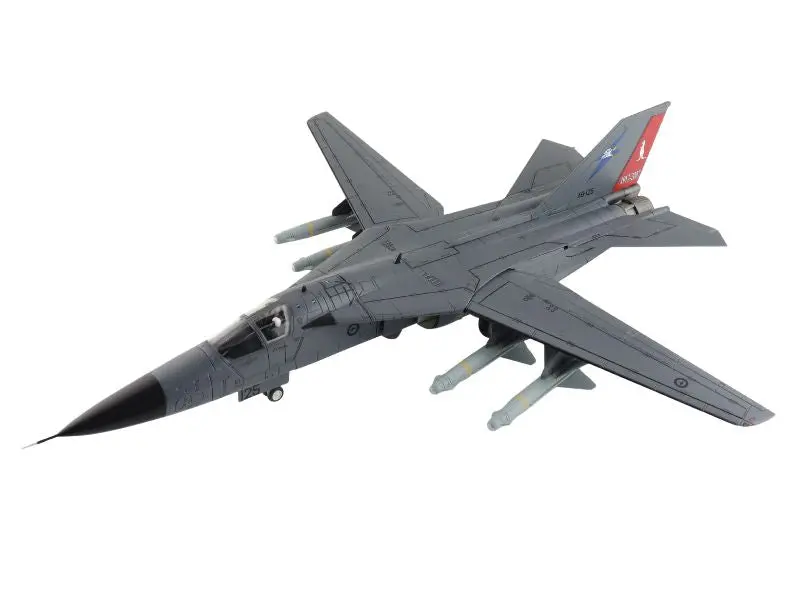 General Dynamics F-111C Pig A8-125, Raaf 90Th Anniversary Of 6 Sqn. 2007 (With 4 X Agm-142) Diecast 1:72 Scale Model - Hobby Master Ha3034 1