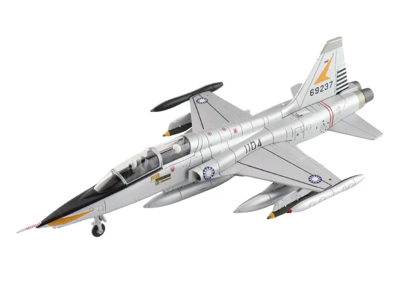 Northrop Grumman Freedom Fighter 1104/66-9237 Rocaf 1960S Diecast 1:72 Scale Model - Hobby Master Ha33002 1