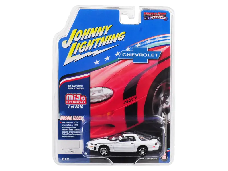 2002 Chevrolet Camaro Zl1 427 White (Muscle Cars Usa) Diecast 1:64 Model Car - Johnny Lightning Jlcp7139 1