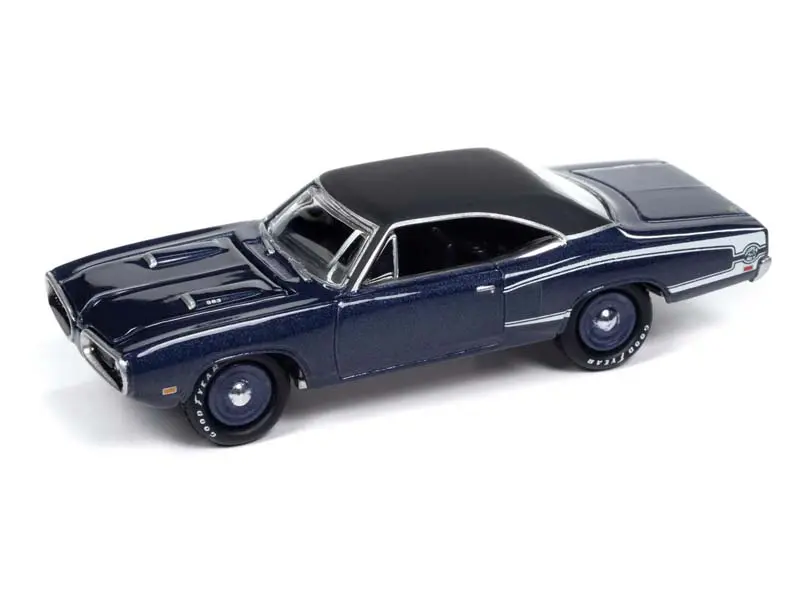 1970 Dodge Coronet Super Bee - Plum Crazy W/ Flat Black Roof And White Stripes Diecast 1:64 Scale Model - Johnny Lightning Jlmc034b 1