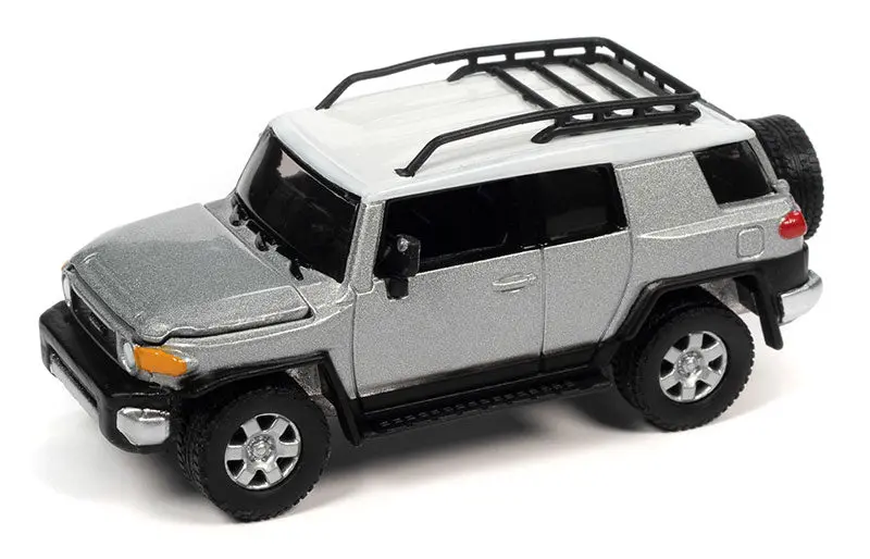 2007 Toyota Fj Cruiser – Silver (Classic Gold 2022 Release 3 Version A) Diecast 1:64 Scale Model - Johnny Lightning Jlsp278a 1
