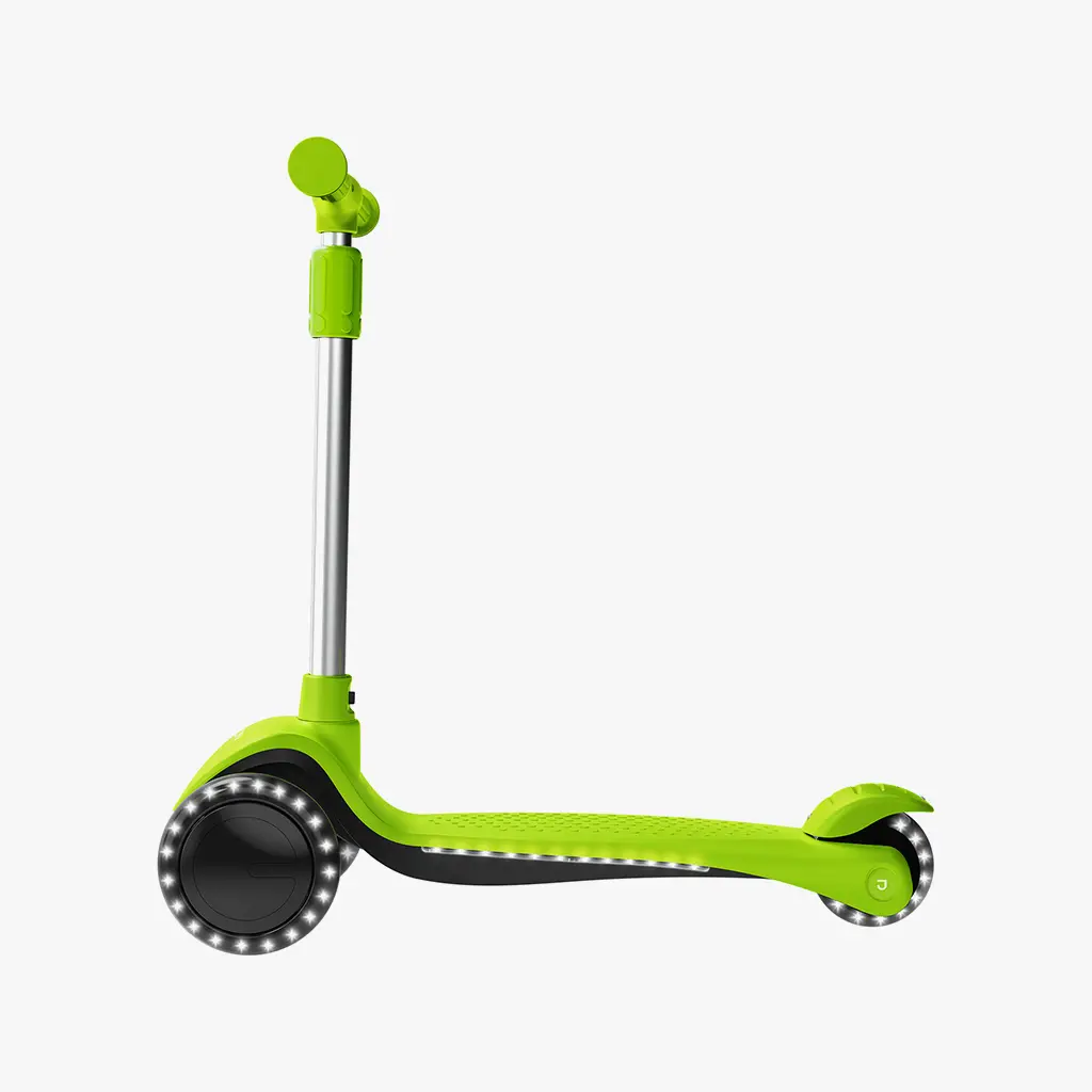 Lumi Three Wheel Light Up Kick Scooter 2
