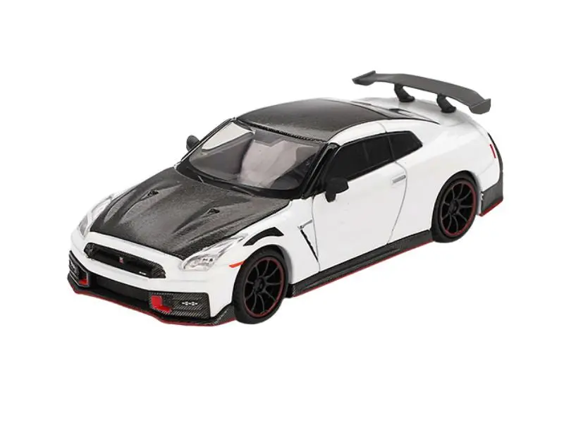 2024 Nissan Gt-R Nismo – Brilliant White Pearl (Mini Gt) Diecast 1:64 Scale Model - Tsm Mgt01045 1
