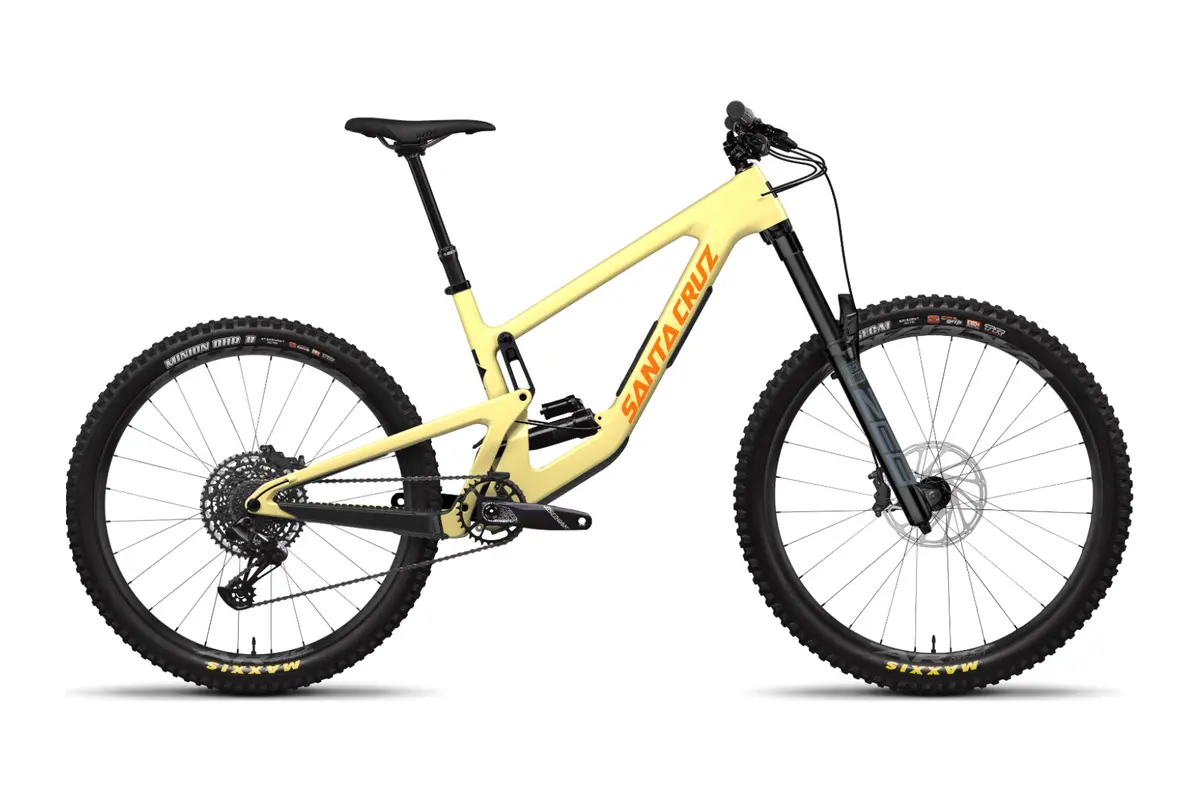 Nomad 6 C R (2024) 1